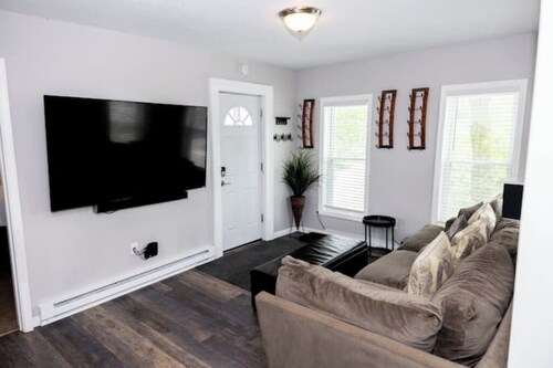 Cozy Apartment in Watertown