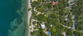 Perfect Arts Fest Vendor Base: Charming 1BR Cabana