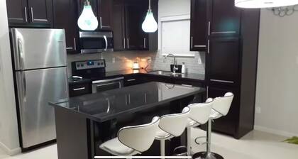 McAllen Tx Divine Apartment 2Bedroom-2Bath, Patio, close Airport, Shopping