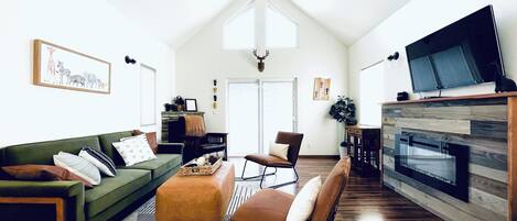 TV connectée, cheminée