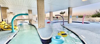 Tropical Resort, Beachfront Condo with amazing oceanfront views!! 322