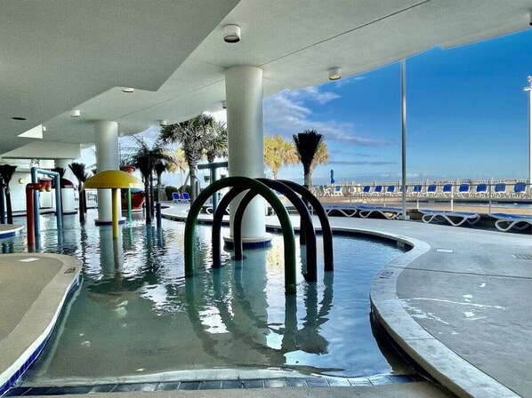 Indendørs pool, opvarmet pool