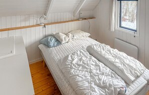 3 bedrooms, travel crib, free WiFi