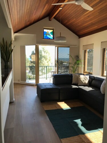 Marina Luxury Apartment with Ocean Views Beresford