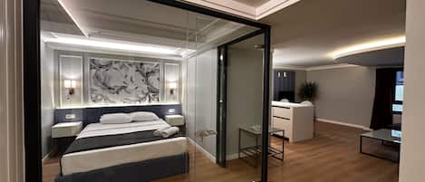 Klassieke kamer | 1 slaapkamer, luxe beddengoed, een kluis op de kamer, een bureau