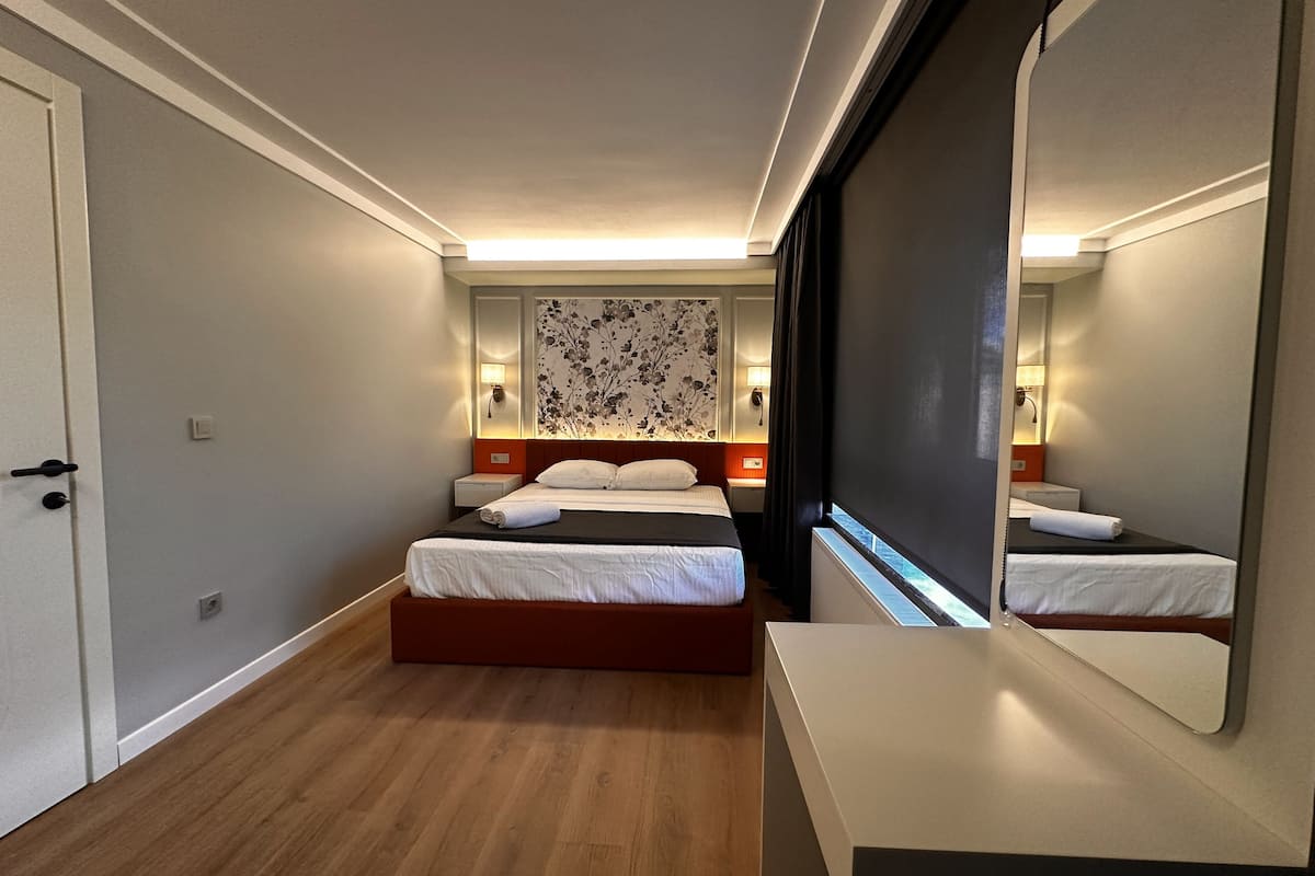 Doppia Deluxe | 1 camera, biancheria da letto di alta qualità, una cassaforte in camera
