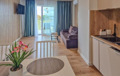 Beautiful apartment in Insko with sauna