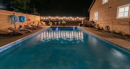 Midnight & Magnolia...Better than your group chat planned..