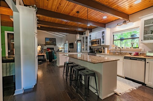 All the best amenities in a convenient, yet private, home for large groups 