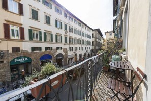 Outdoor dining - Sauro River View By MMega (Firenze)