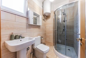 Hair dryer, towels