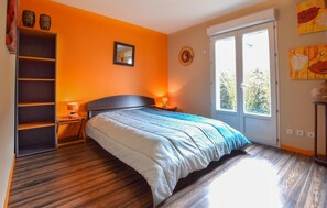 4 bedrooms, travel cot, free WiFi, bed sheets - Beautiful home in Auberville with WiFi (Auberville)