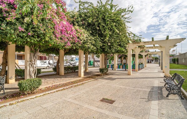 منوع