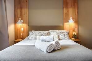Bügeleisen/Bügelbrett, kostenloses WLAN, Bettwäsche
