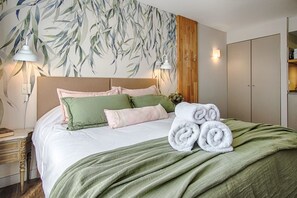 Wi-Fi de cortesia, roupa de cama