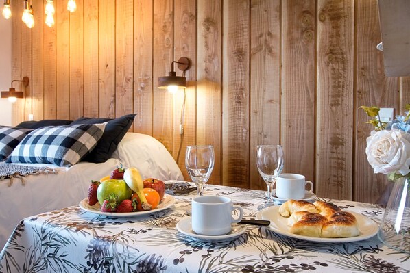 Wifi gratis y ropa de cama 