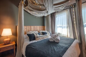 2 habitaciones, tabla de planchar con plancha y wifi gratis 