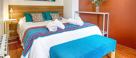 Free WiFi, bed sheets