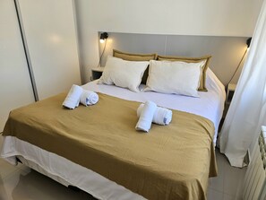 Accès au Wi-Fi (inclus), literie fournie