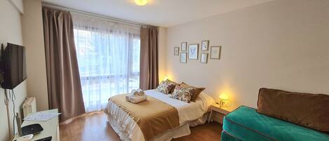 Bügeleisen/Bügelbrett, kostenloses WLAN, Bettwäsche