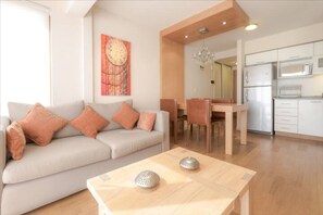 TV - Terrazas del lago II BB and a view of Lake Nahuel Huapi (San Carlos de Bariloche)