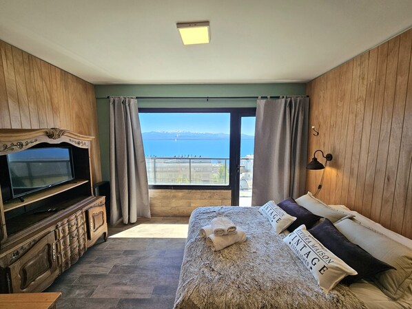 Wifi gratis y ropa de cama 