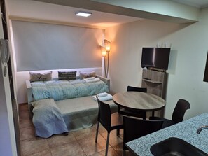 Wi-Fi de cortesia, roupa de cama