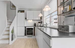 Kühlschrank, Ofen, Herdplatte, Geschirrspüler