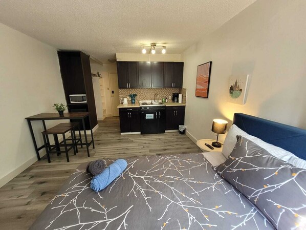 1 bedroom, iron/ironing board, WiFi, bed sheets