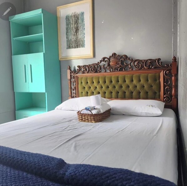 Wifi gratis y ropa de cama 