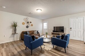 Superior Apartment, 2 Bedrooms, Non Smoking | Living area