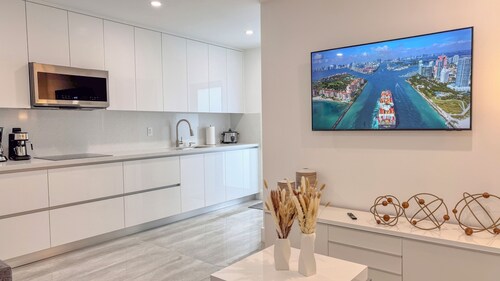 Beautiful Loft Cottage in the heart of Miami