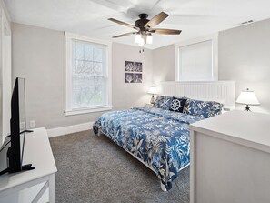 7 bedrooms, desk, iron/ironing board, free WiFi