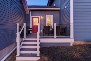 Exterior - 5 Bedroom|Arcade NBA Jam|Poker Table|Luxury (Vermilion)