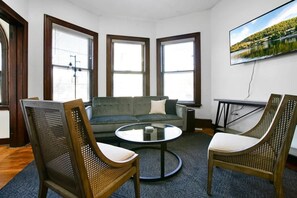 Smart TV, offices
