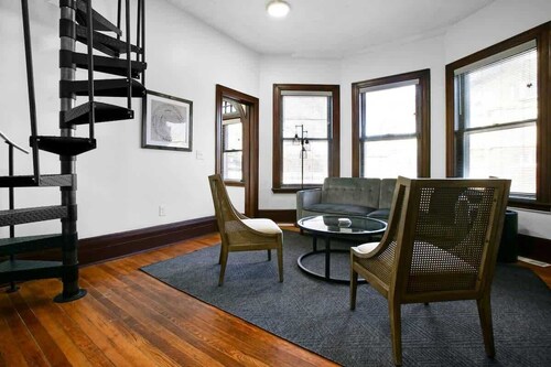 Steps to Cleveland Clinic | Charming 1BR