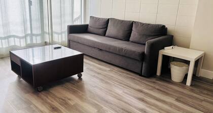 Cozy 1 Bedroom Condo with Parking