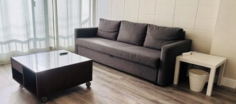 Cozy 1 Bedroom Condo with Parking