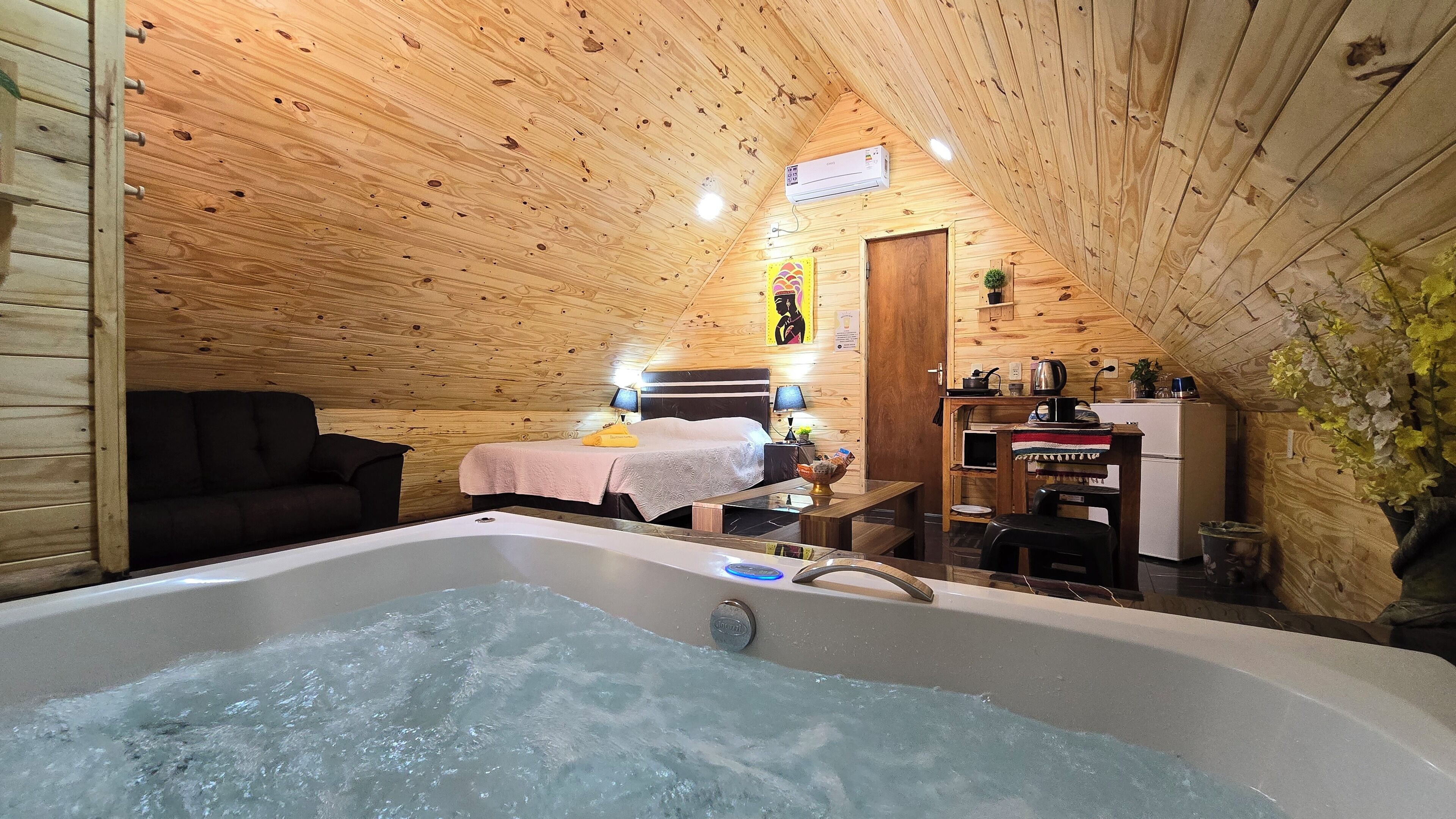 Honeymoon Cabin, Patio | Private spa tub