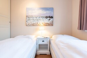 2 makuuhuonetta, silitysrauta/-lauta, Wi-Fi, vuodevaatteet