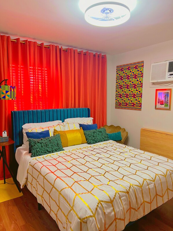 1 bedroom, desk, iron/ironing board, WiFi