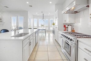 Fridge, stovetop, dishwasher, coffee/tea maker - Serene Volleyball Estate w/Majestic Views Pristine (Rancho Mirage)