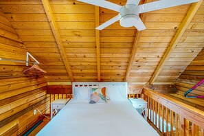 1 habitación, tabla de planchar con plancha, internet y ropa de cama