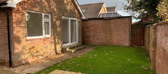 3-bed Bungalow Near Hayling Island Sailing Club