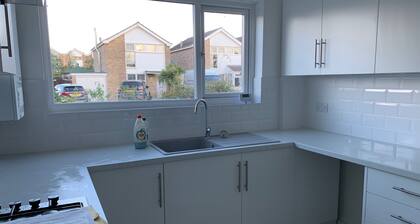 3-bed Bungalow Near Hayling Island Sailing Club