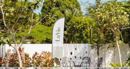 La Vie Hotel Juru