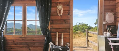 1 soveværelse, sengetøj