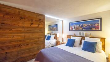 3 slaapkamers, een strijkplank/strijkijzer, gratis wifi, beddengoed