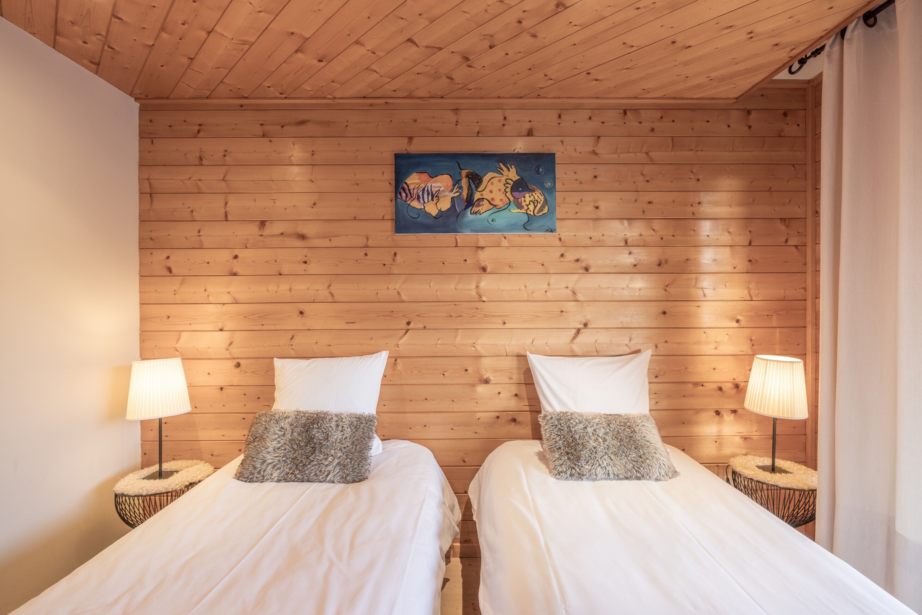 4 dormitorios, tabla de planchar con plancha, wifi gratis y ropa de cama