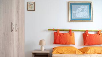 2 Schlafzimmer, Bügeleisen/Bügelbrett, Bettwäsche